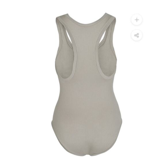 PRISM² 2 SQUARED PRESENCE Taupe Ribbed Sleeveless Scoop Neck OS One Size 1 M - Picture 3 of 4